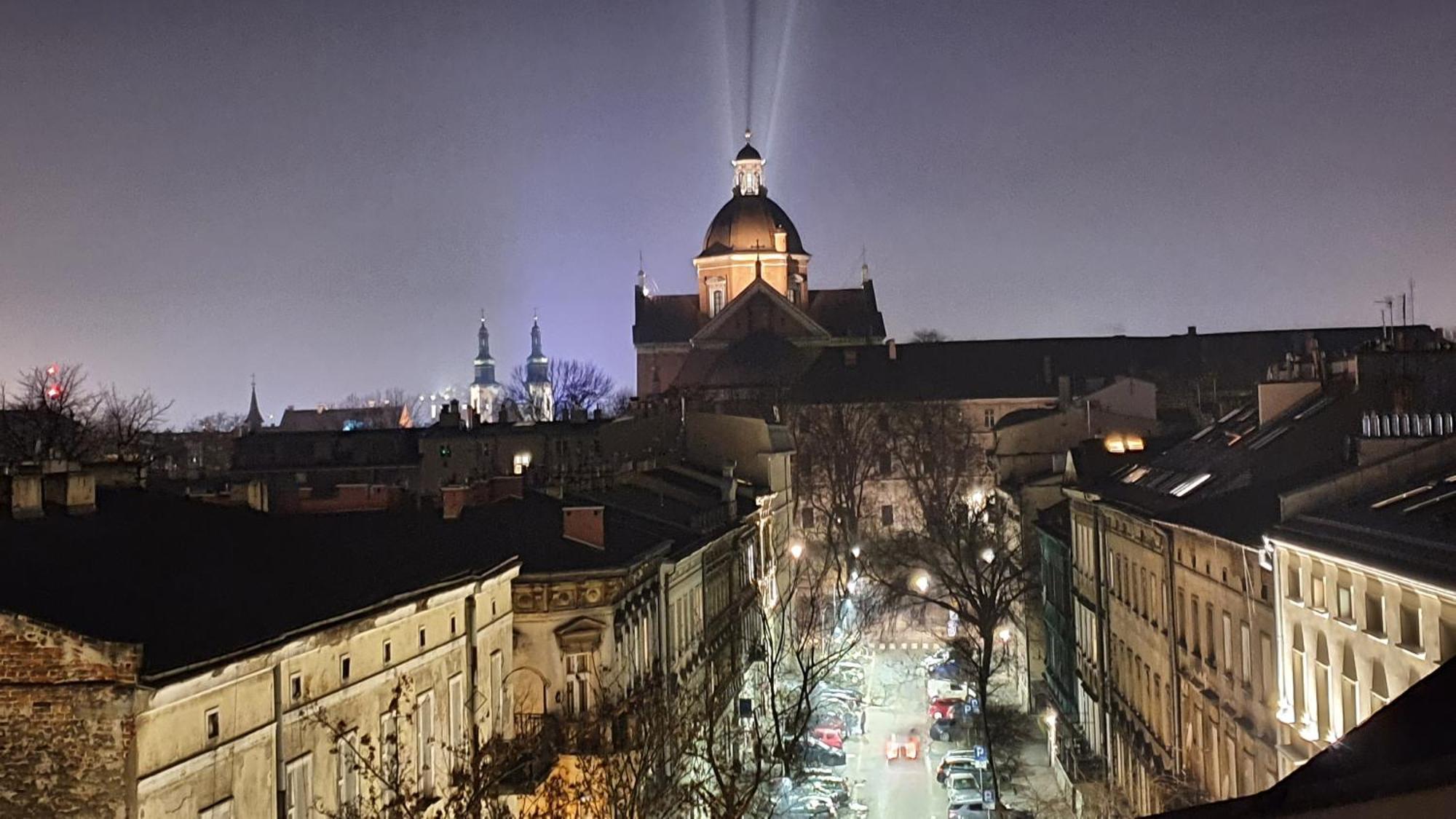 Location To Explore Spacious 105m2 * Krakau