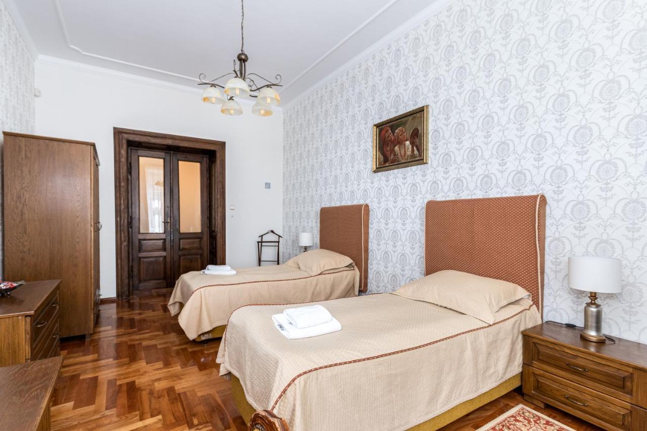 Apartament Location To Explore Spacious 105m2 *