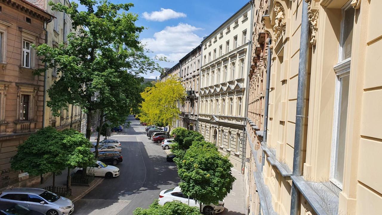 Location To Explore Spacious 105m2 Apartament *